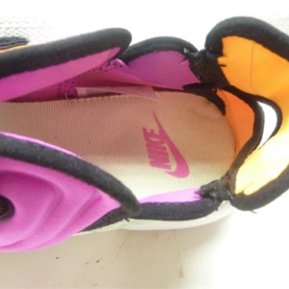 Nike Aqua Rift Sneakers; #CW 7164-700, Barely Volt, Fire Pink, Sz.7 - Picture 6 of 8